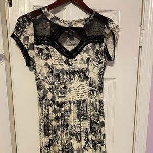 Alice in wonderland dress